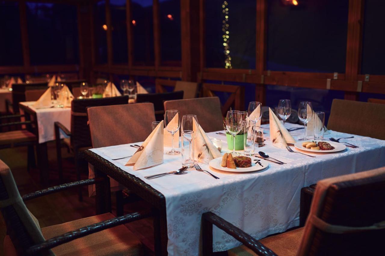 Heipark Tosovice Hotel Екстериор снимка