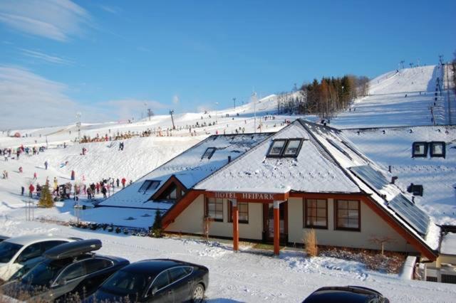 Heipark Tosovice Hotel Екстериор снимка